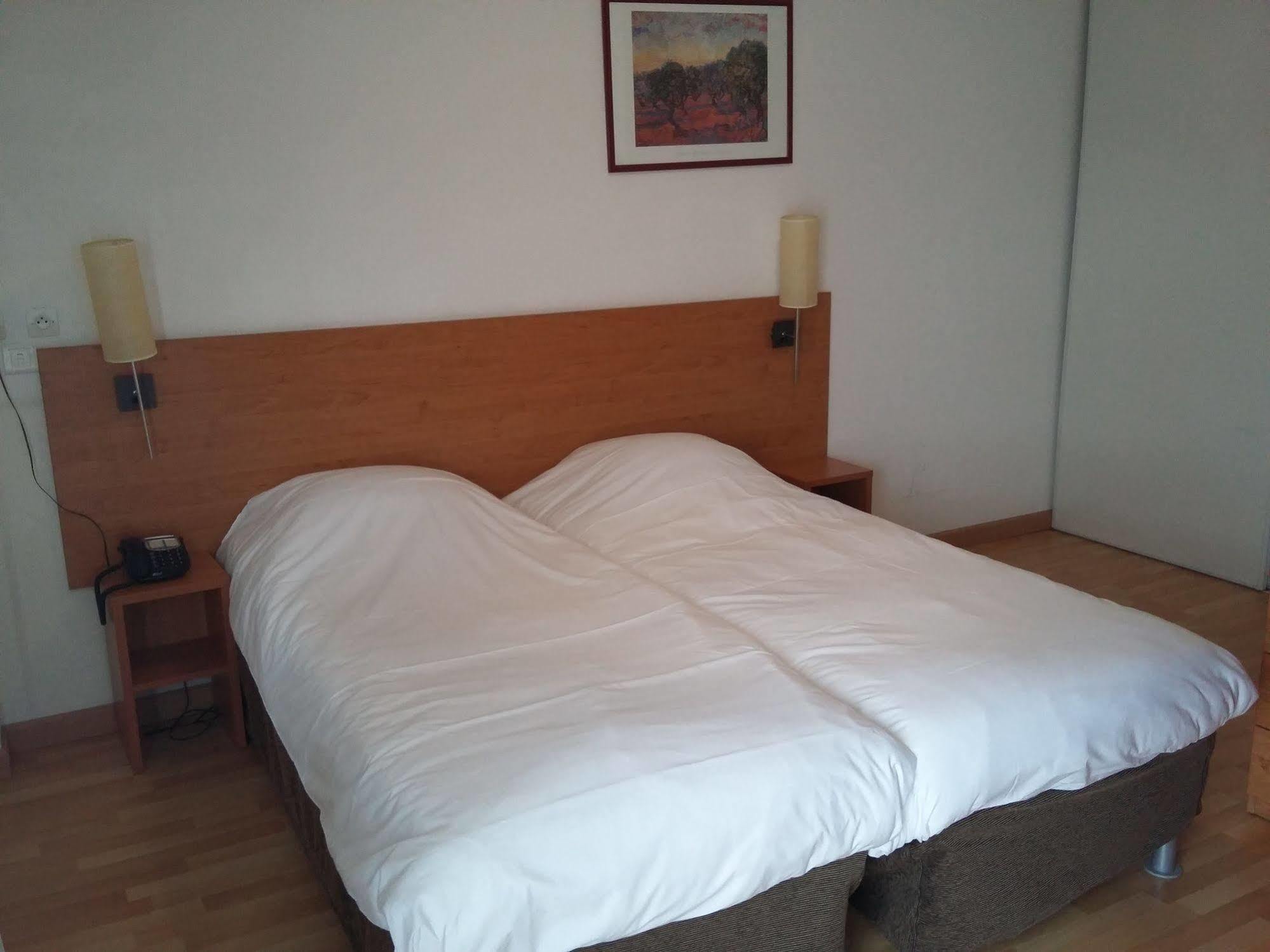 Sejours & Affaires Tours Leonard De Vinci Aparthotel Exterior photo